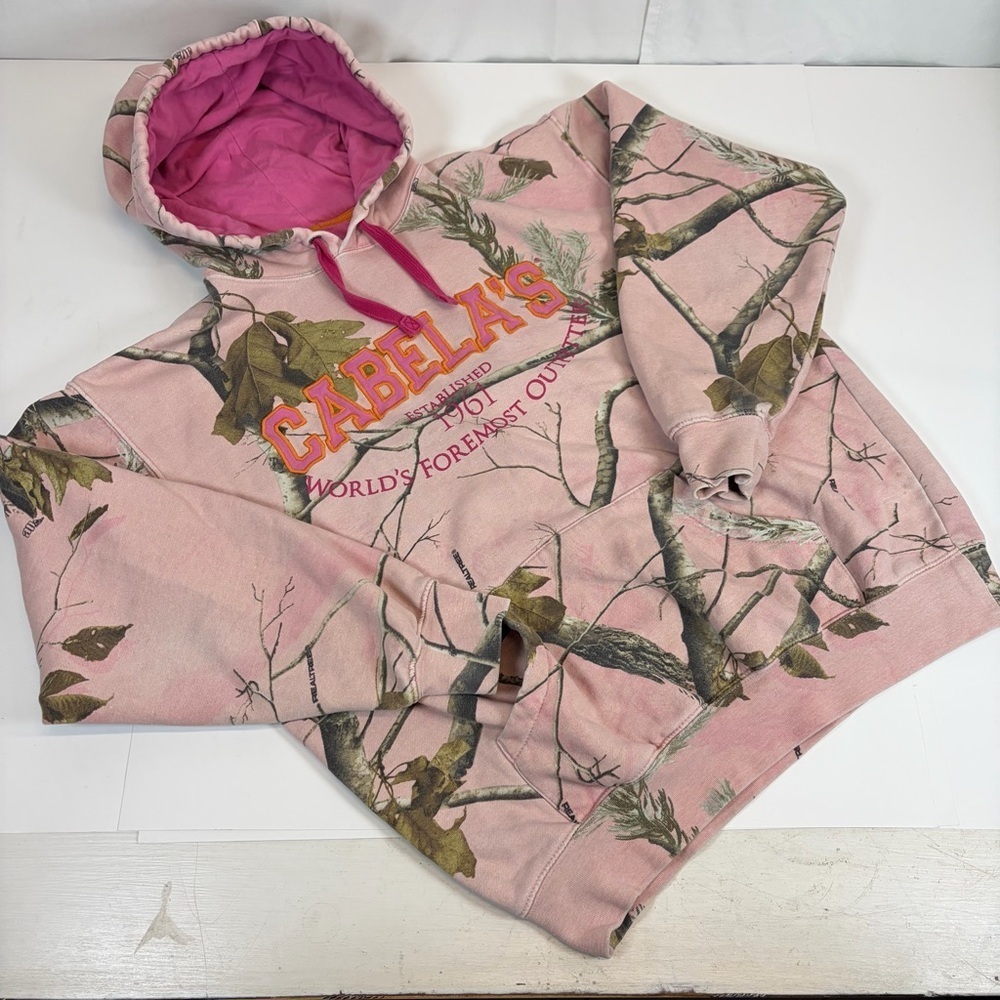 Cabela’s Pink Realtree Camo Hoodie Women’s Medium Pullover Sweatshirt
